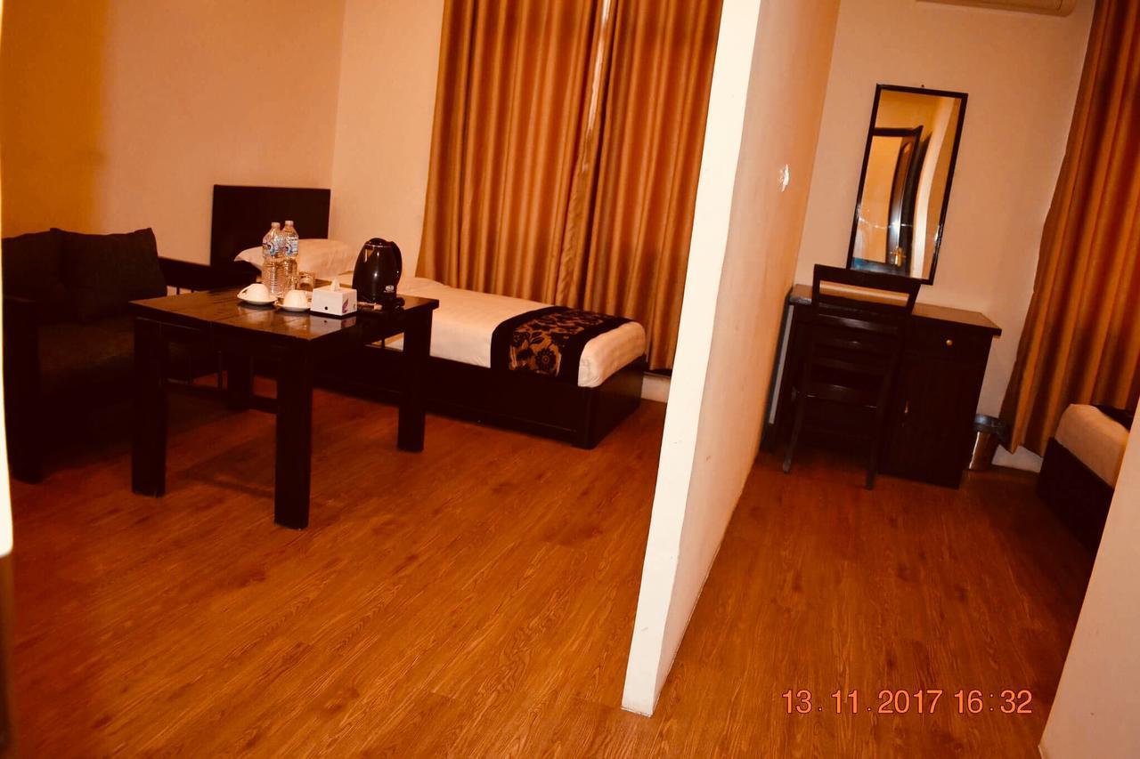Hotel Hema Kathmandu Bagian luar foto
