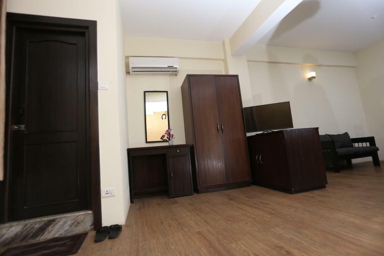 Hotel Hema Kathmandu Bagian luar foto