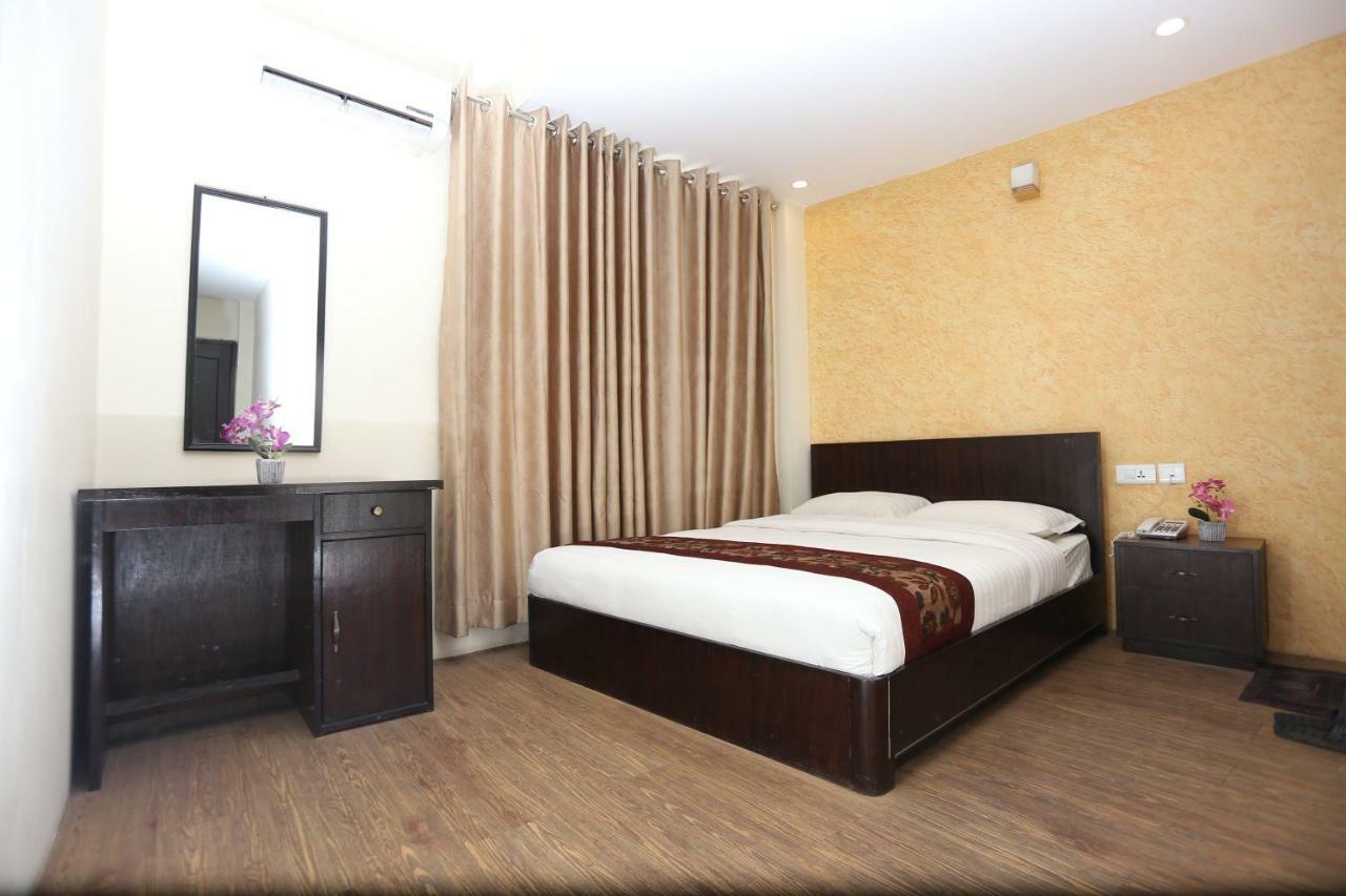 Hotel Hema Kathmandu Bagian luar foto
