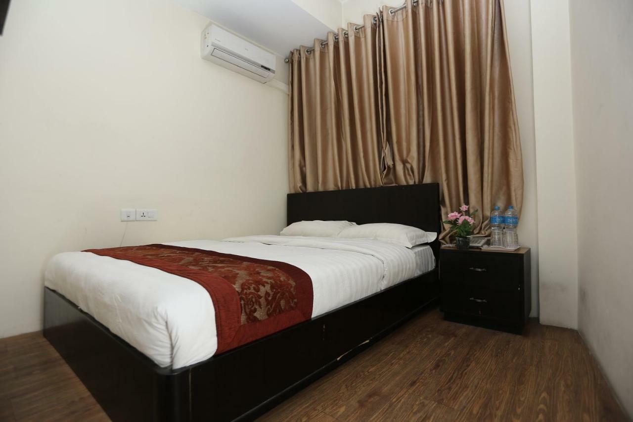 Hotel Hema Kathmandu Bagian luar foto